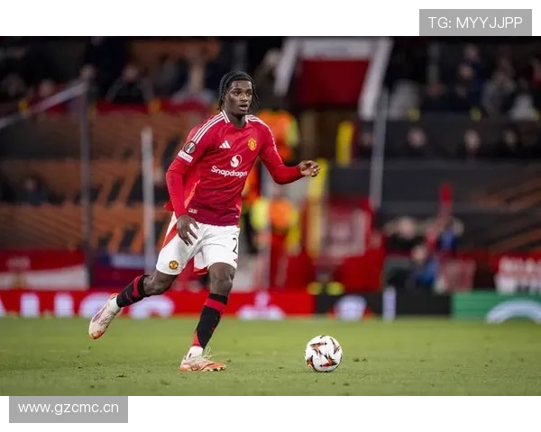 曼联欧联杯夺冠形势分析:近期表现稳健竞争力增强 曼联欧联杯夺冠形势分析:近期表现稳健竞争力增强