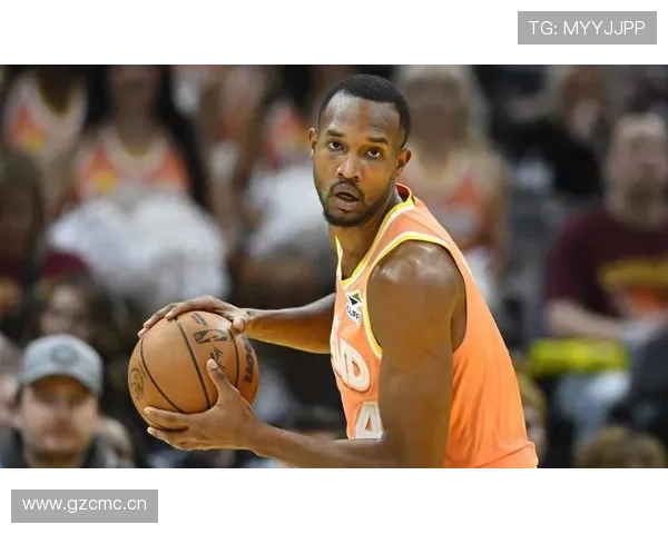 埃文·莫布里内线防守显著提升球队篮板率与禁区得分效率