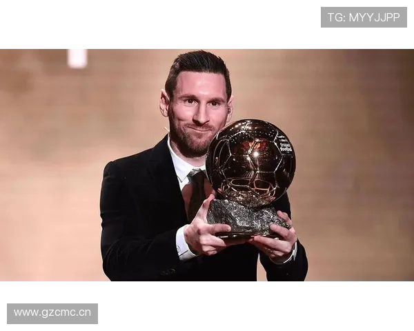 梅西球场外的豪宅装修，比明星还细节，普通人真想不到他私底下啥样